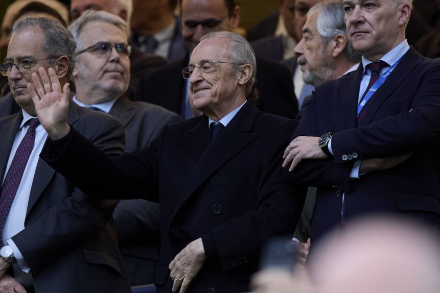 Florentino Pérez foi assobiado no Bernabéu