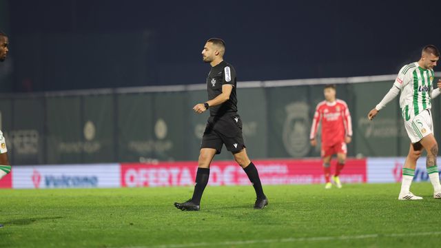 Penálti a favor do Benfica revertido no VAR: a análise de Pedro Henriques