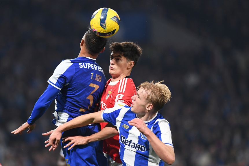 Thiago Silva fez a estreia com o Benfica e deve manter-se no onze portista - Foto: Rogério Ferreira/Kapta+