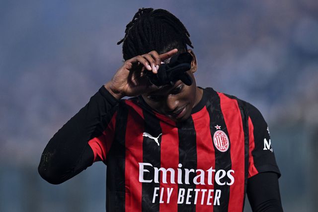 Rafael Leão foi titular em Como pelo Milan