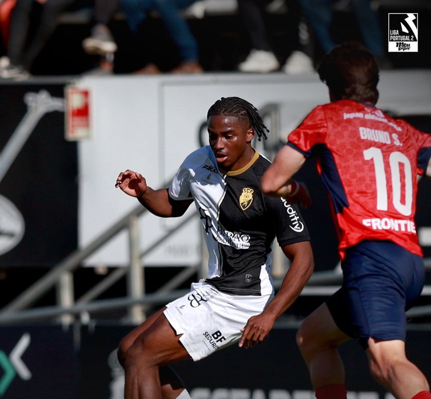 Farense e Oliveirense empataram no São Luís - Foto: SC Farense