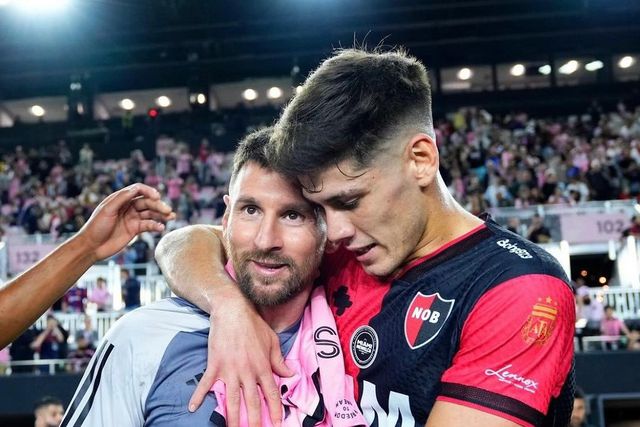 Médio do Newell's ‘declara-se’ a Messi: «A minha esposa sabe que não tem hipóteses com ele»