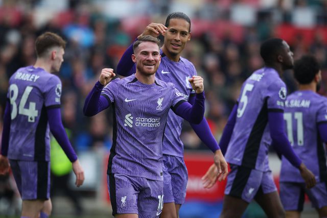 Liverpool goleia com ‘chapéu’ de Darwin e lesão de Diogo Jota (veja os golos)