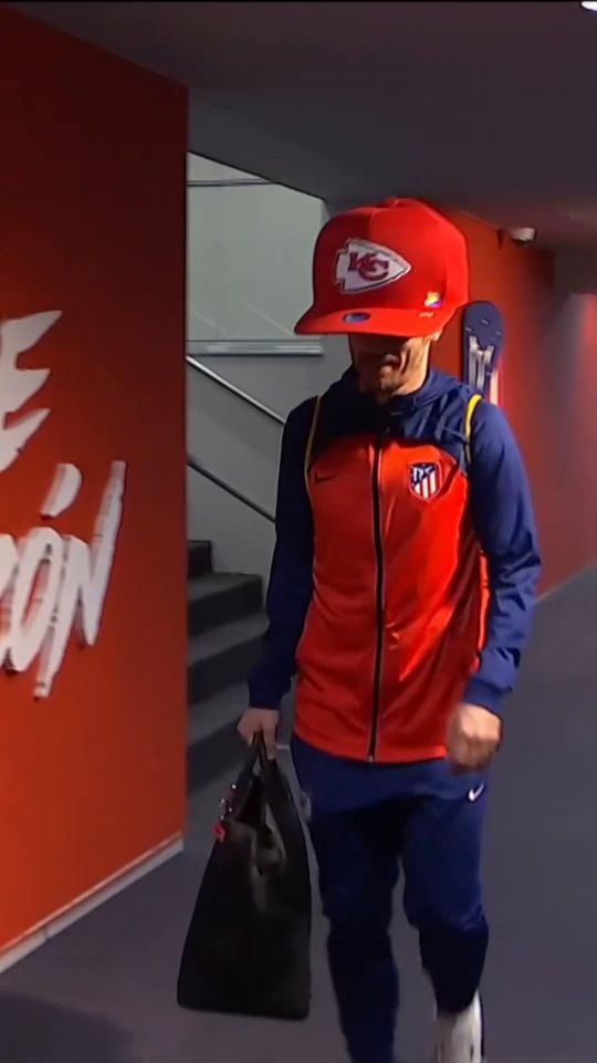 Griezmann chegou assim ao estádio e os adeptos estão a compará-lo ao Super Mario