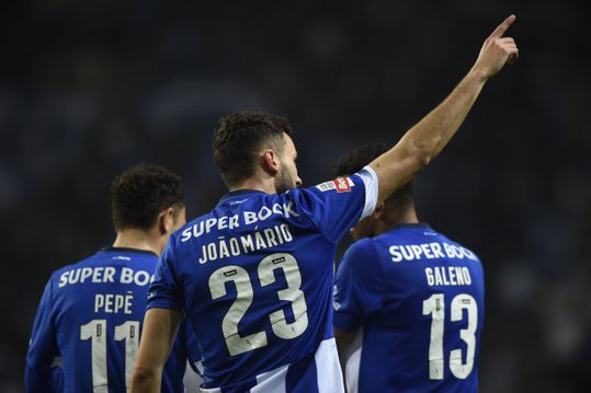 FC Porto regressa às vitórias e pressiona rivais