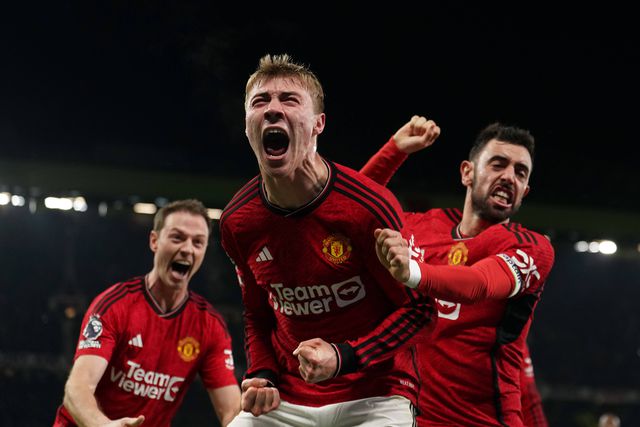 Luton-Man. United: ataque à quinta vitória consecutiva