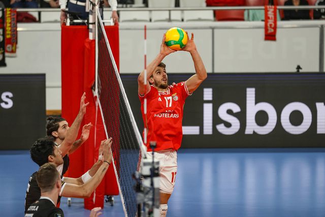 Benfica forçado 'à negra' pela Fonte do Bastardo