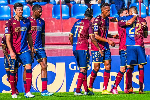 Torreense demora a aquecer, mas derrota Benfica B