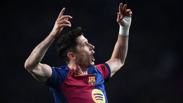 Robert Lewandowski a celebrar mais um golo pelo Barcelona na LaLiga
