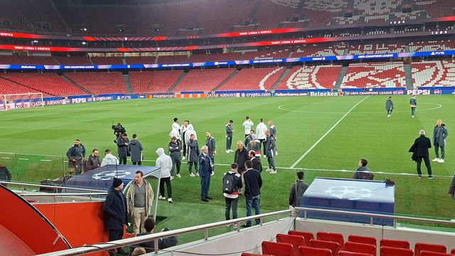 Equipa do Mónaco no Estádio da Luz