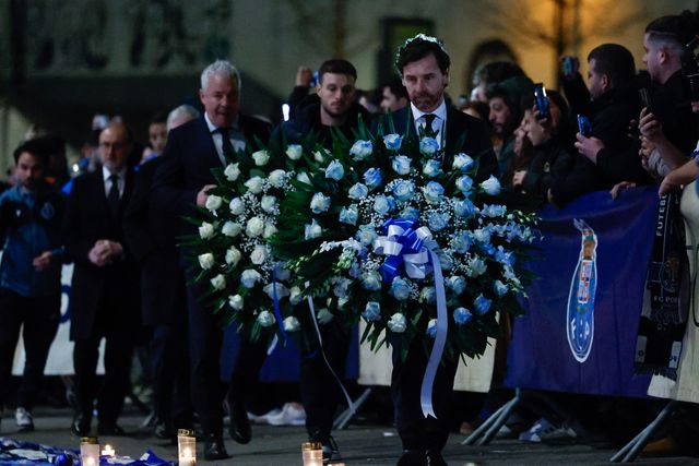 Villas-Boas, Martín Anselmi e Jorge Costa na homenagem a Pinto da Costa, no Estádio do Dragão (fotos: FC Porto)