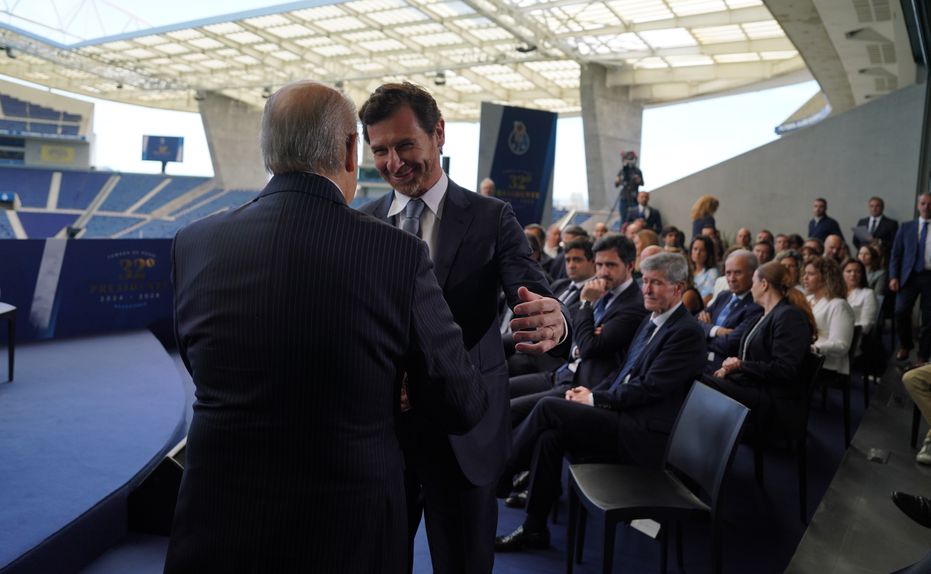 Por vontade de Villas-Boas, a principal homenagem a Pinto da Costa continua de pé (FOTO: FC PORTO)