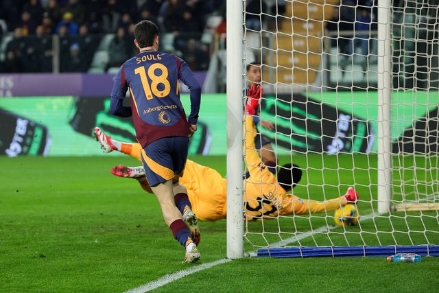 Vídeo: a espetacular defesa dupla de Suzuki frente à Roma