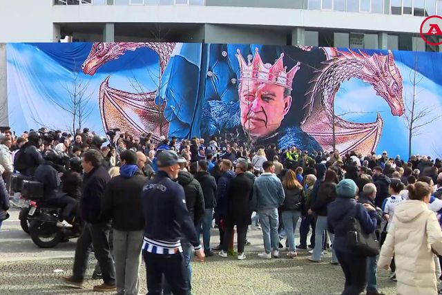 Cânticos, aplausos e lágrimas: o adeus do Dragão a Pinto da Costa (vídeo)