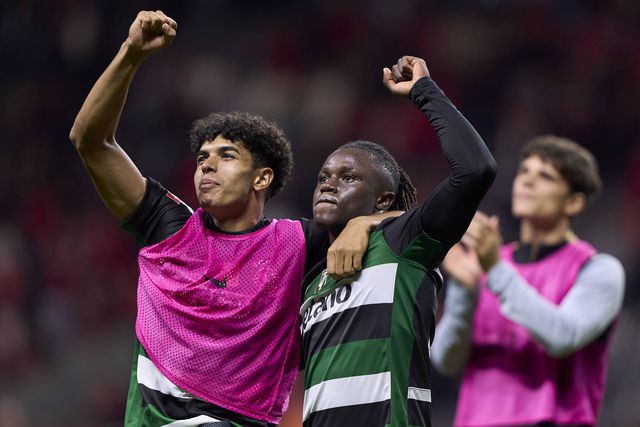 João Simões e Quenda, a festejar mais uma vitória, de leão ao peito, são dois jovens formados no Sporting que têm dado cartas na equipa principal