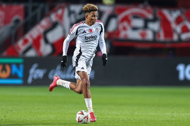 Atenção Benfica: turcos noticiam acordo com Spartak por Gedson