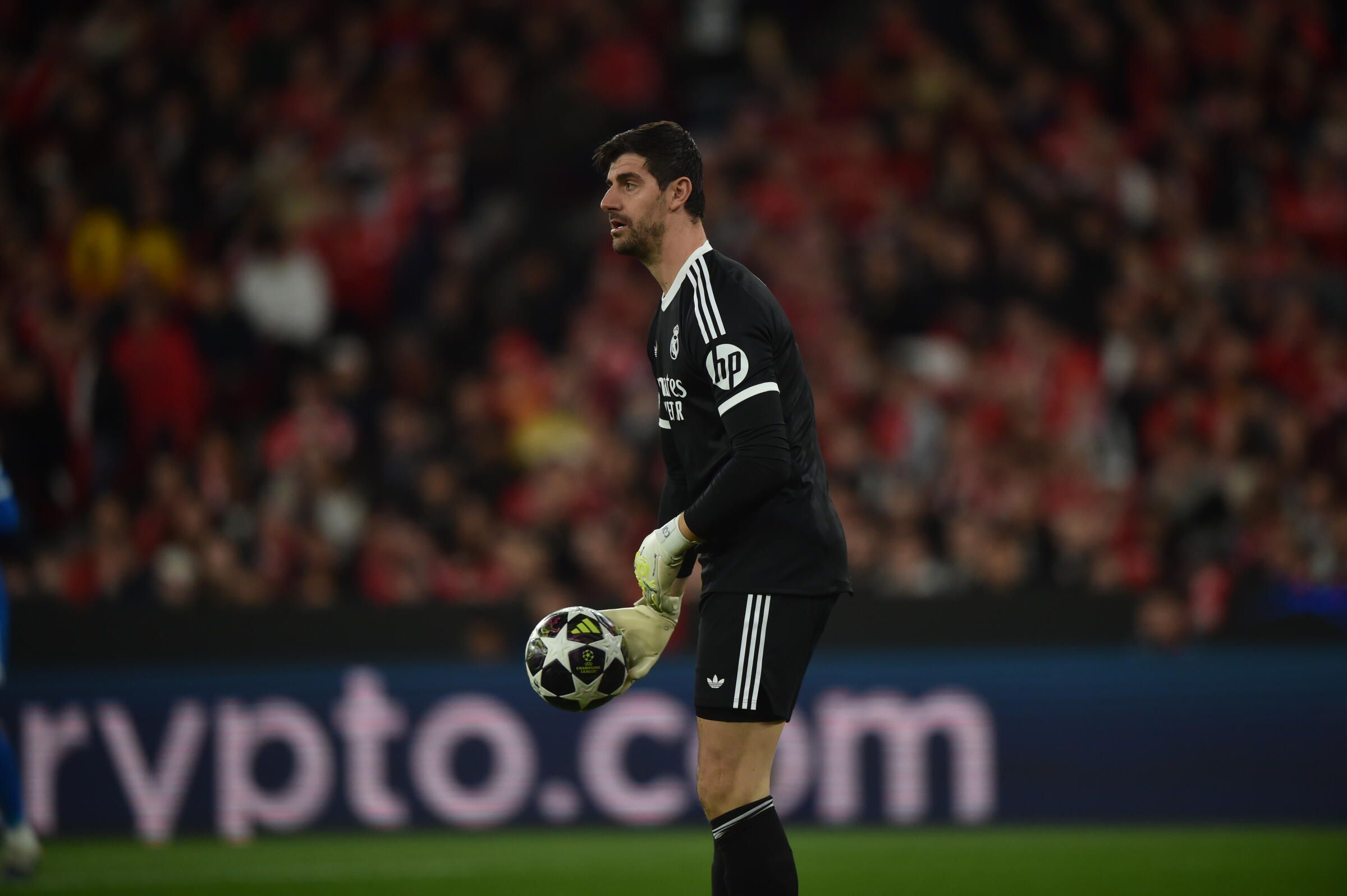 Courtois impediu Aursnes de abrir o marcador - Foto: Miguel A. Lopes/LUSA