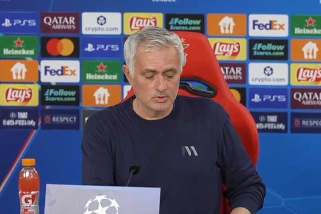 José Mourinho revela a conversa que teve com Arbeloa durante o jogo