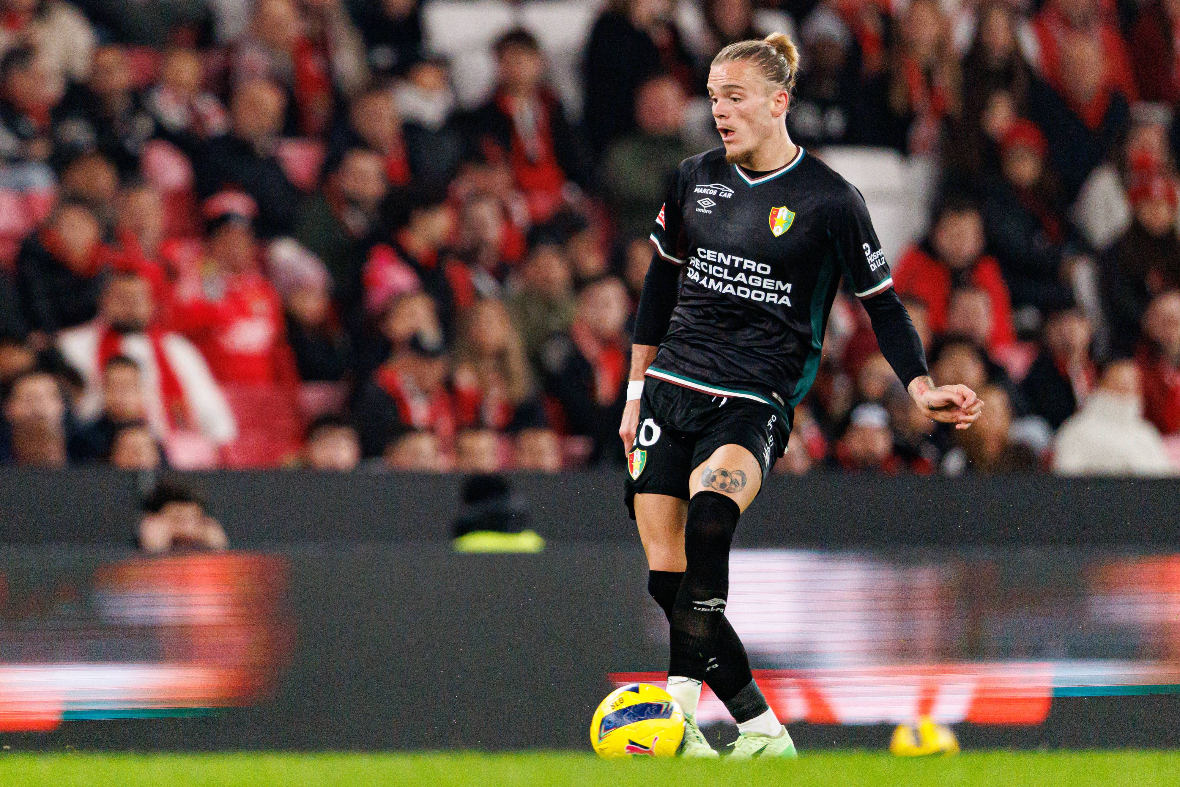 Tom Moustier, reforço de Inverno do emblema da Reboleira, é uma das soluções para a intermediária