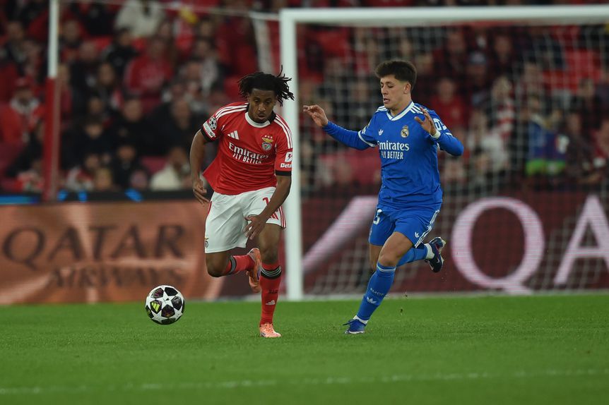 Leandro Barreiro e Arda Guler no Benfica-Real Madrid de 17 de fevereiro, 1.ª mão do play off da Liga dos Campeões. Foto Miguel Nunes