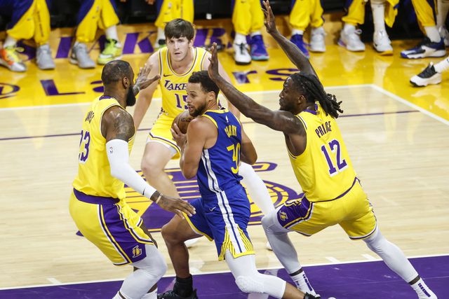 NBA: Curry volta, ganha, e fica zangado com LeBron (vídeo)