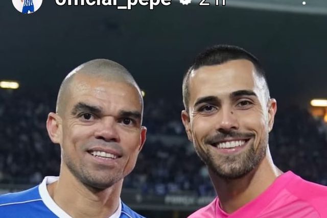 Pepe brinca com Diogo Costa: «Com ou sem emoção?»
