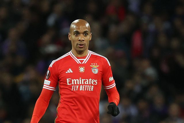 «Kokçu? Todos cometemos erros e seguimos todos juntos»