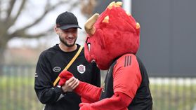 Sporting: Debast chega à seleção… cheio de estilo (fotos)