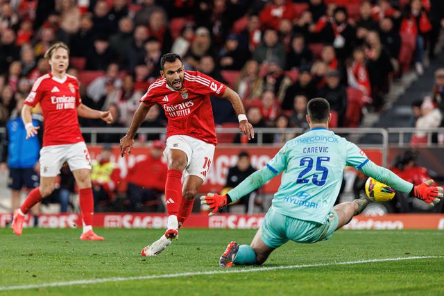 Lazar Carevic agarrou um lugar entre os postes da baliza do Famalicão e as suas exibições valeram-lhe o prémio de melhor guarda-redes da Liga do mês de fevereiro