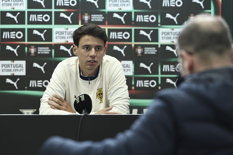Pedro Santos diz que seleção de sub-21 não vai «à Eslováquia passear»
