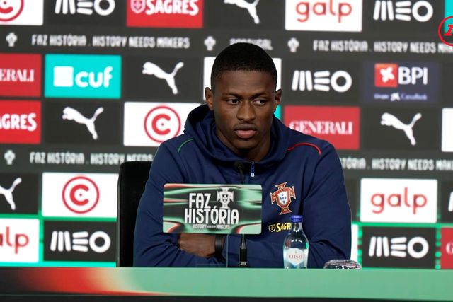 Nuno Mendes e as dinâmicas com os colegas portugueses do PSG