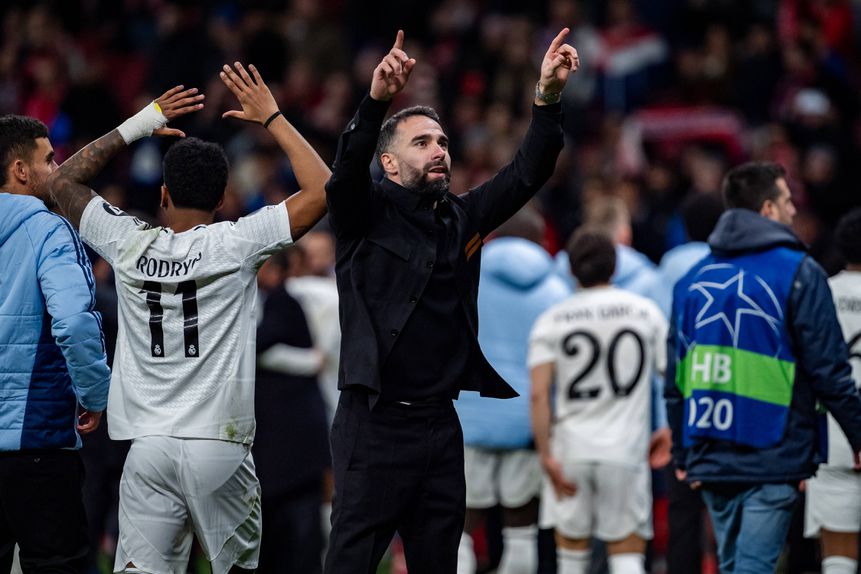 Daniel Carvajal a festejar o apuramento do Real no Metropolitano