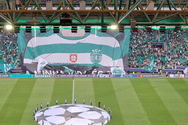 Camisola gigante nas bancadas