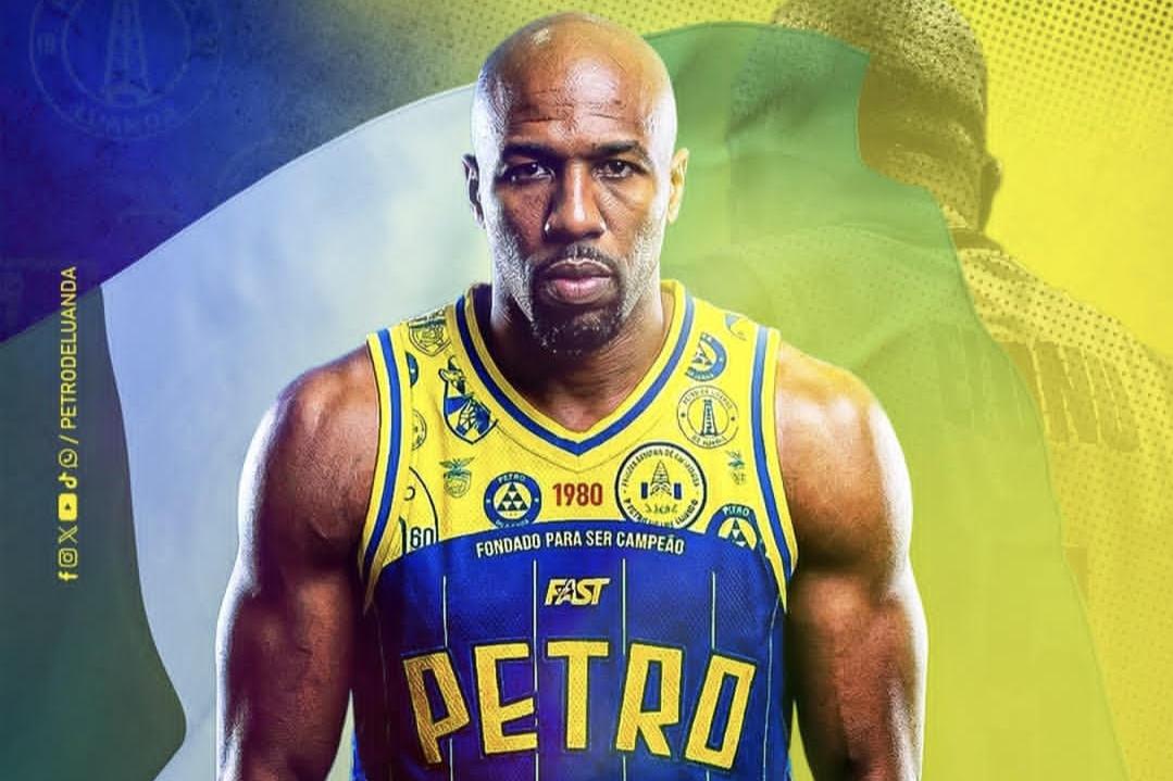 Petro de Luanda dá as boas vindas a  Chinemelu Elonu