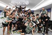 A festa dos leões no balneário após garantirem presença nos quartos de final da Champions - Foto: Sporting CP