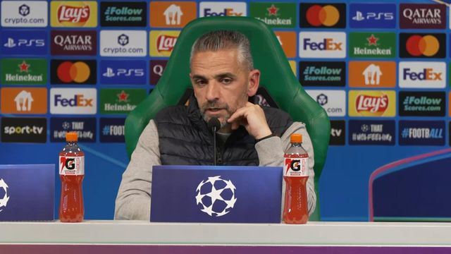 «Esquecem-se que sou campeão e fiz a dobradinha, mereço mais respeito»