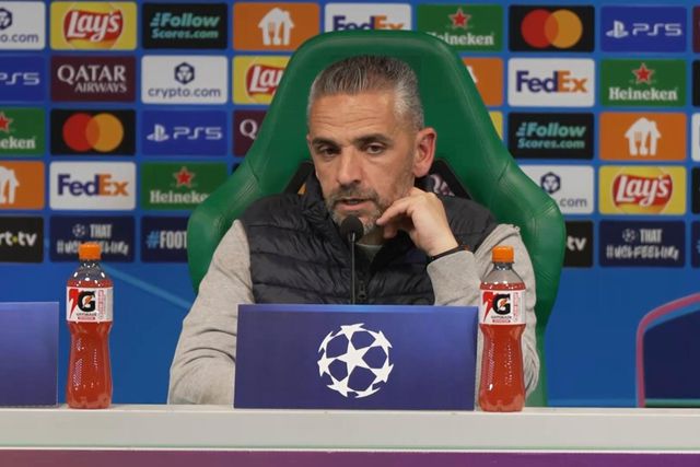 «Esquecem-se que sou campeão e fiz a dobradinha, mereço mais respeito»