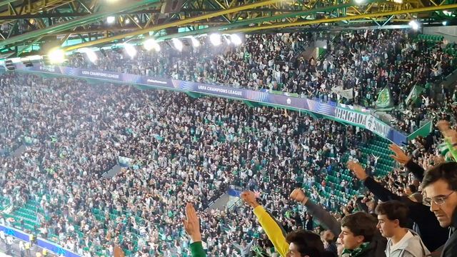 Assim se festejou o quarto golo em Alvalade