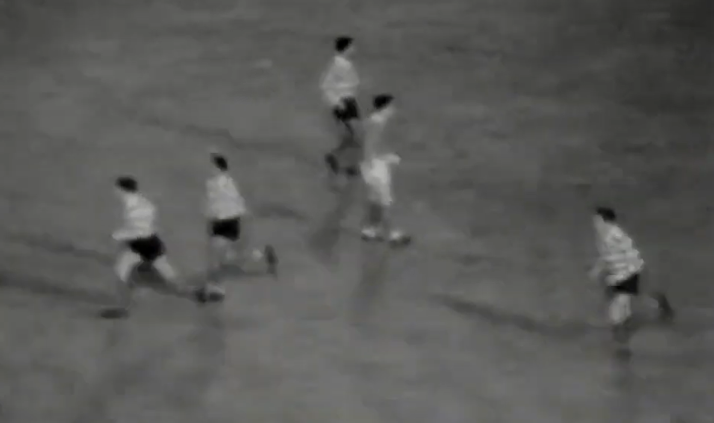 Em 1964, o Sporting goleou o Manchester United, por 5-0, na segunda mão dos quartos de final da Taça das Taças