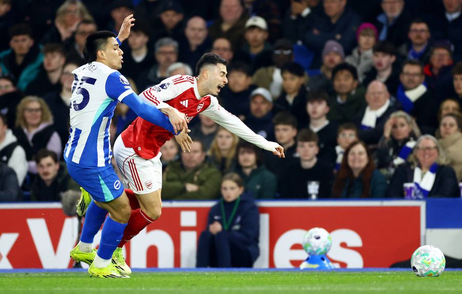 'Gunners' bateram o Brighton fora de portas (1-0) na ronda 29 da Premier League