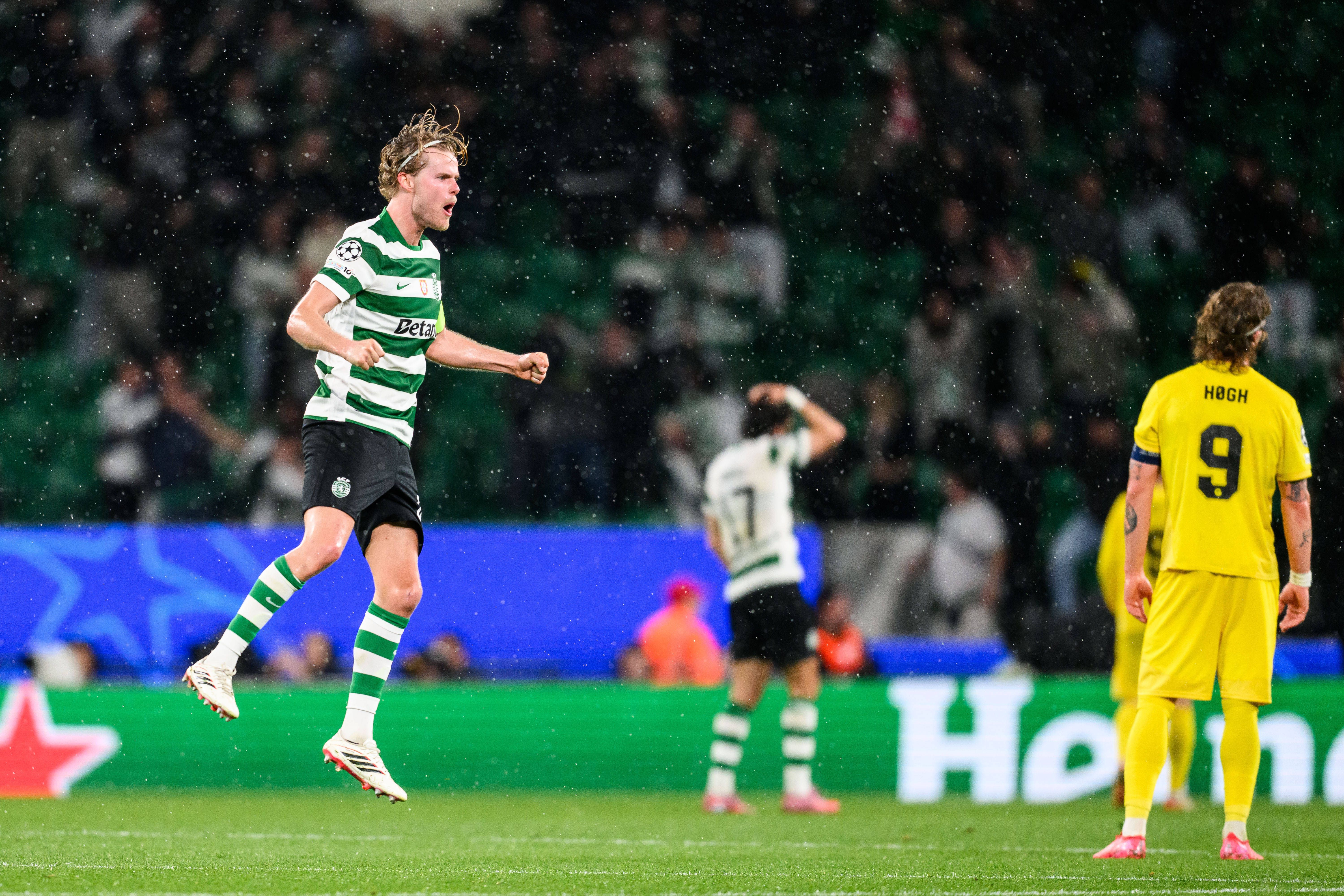 Hjulmand festeja golo do Sporting