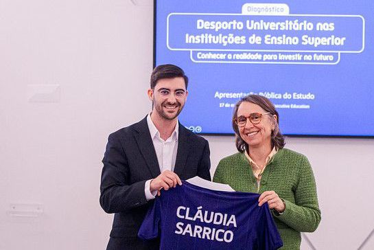 Diogo Braz, presidente da FADU, com Cláudia Sarrico, secretária de Estado do Ensino Superior (DR)