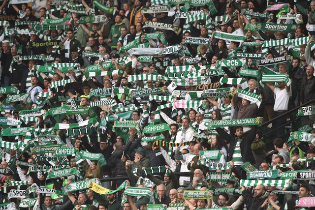 Adeptos do Sporting sempre a apoiar a equipa - Foto: Miguel Nunes