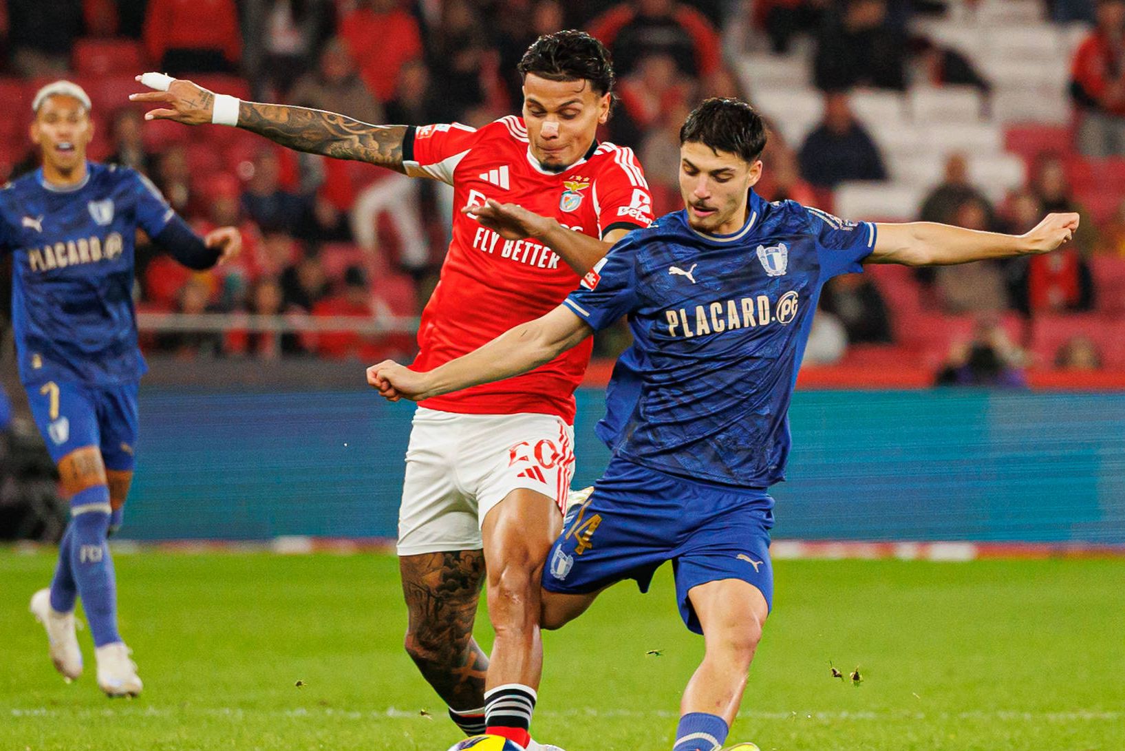 Camisola 14 do conjunto famalicense está de volta e tem grandes probabilidades de ser titular diante do Nacional