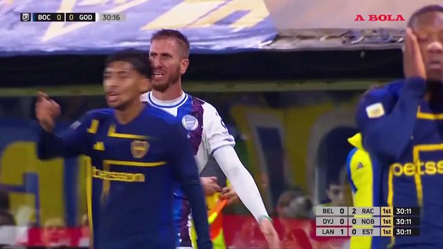 Cavani conduz Boca Juniors aos quartos de final da Taça da Liga