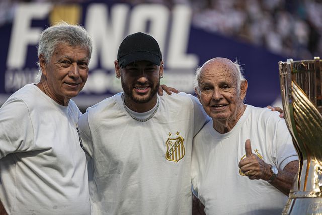 Presidente do Santos espreita regresso de Neymar antes do Mundial-2026