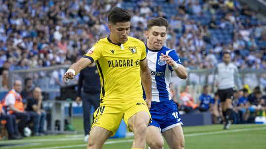 Famalicão: Galatasaray volta à carga por Francisco Moura