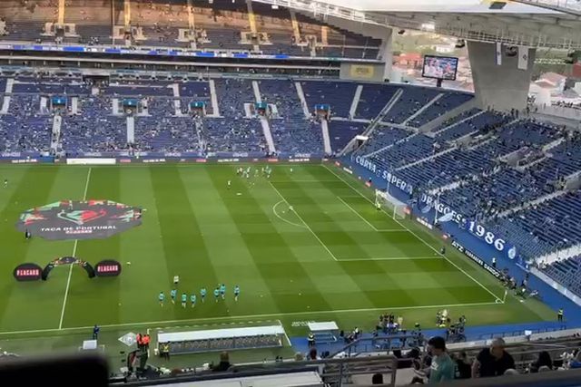 FC Porto aquece antes da segunda mão da meia-final da Taça de Portugal