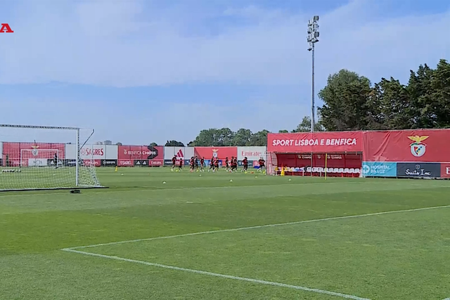 O treino do Benfica antes da partida para Marselha