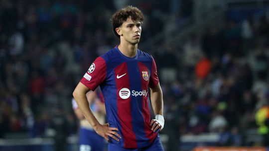 Barcelona: Flick admite ficar com Félix